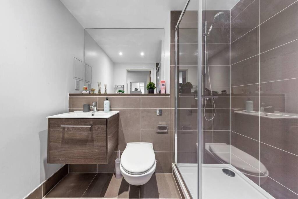 Sleep 7 20 Mins From London Waterloo Bp65 Apartment Luaran gambar