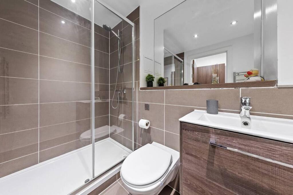 Sleep 7 20 Mins From London Waterloo Bp65 Apartment Luaran gambar