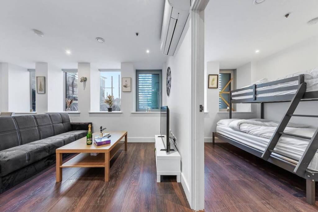 Sleep 7 20 Mins From London Waterloo Bp65 Apartment Luaran gambar